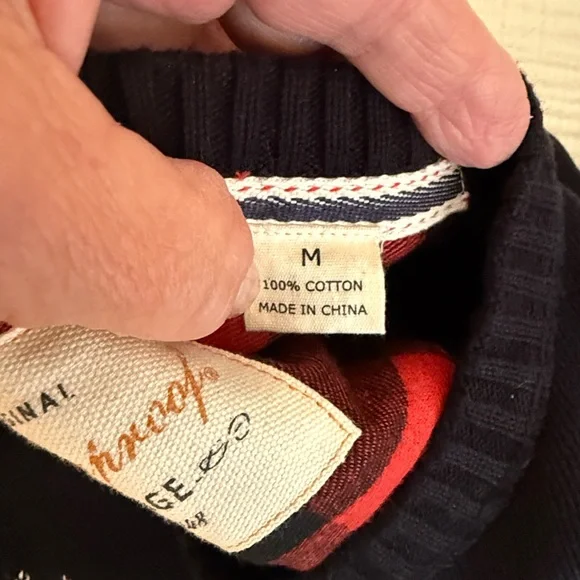 Men's Weatherproof Vintage Black Sweater with Grey Moose - Picture 6 of 7